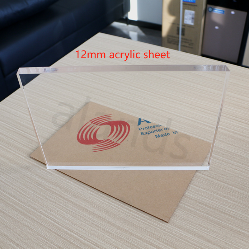 Quelle est la résistance d’une feuille acrylique de 12 mm ?