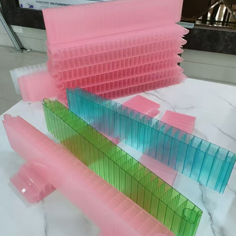 Feuille creuse colorée en polycarbonate et feuille solaire en PC