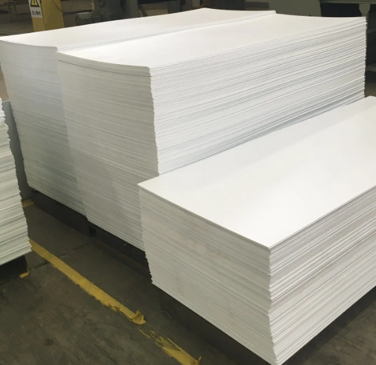 Les feuilles de PVC peuvent-elles être mouillées ?