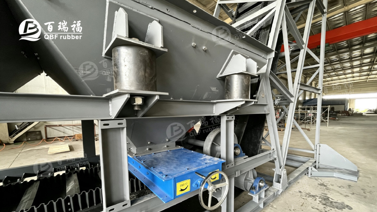 Mobile Large-Incline Sidewall Belt Conveyor 海外网站内文图加logo-115
