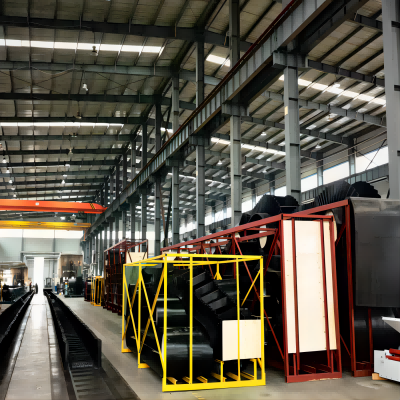 Evaluate Your Vertical Conveyor with QBF Sidewall Conveyor Belt