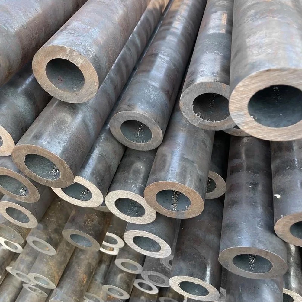 أنابيب فولاذية كربونية غير ملحومة ASTM A106