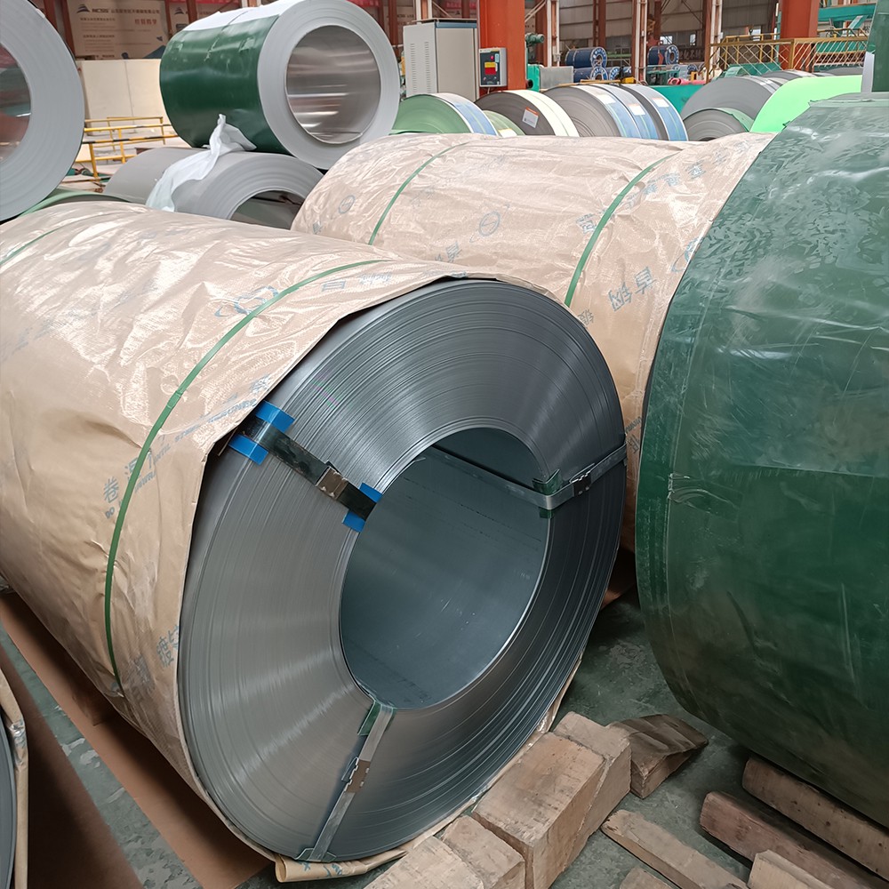 Stainless Steel Coil 8K Mirror Finish Super Mirror Polished Coil 0.5mm-3.0mm Decoration Panel