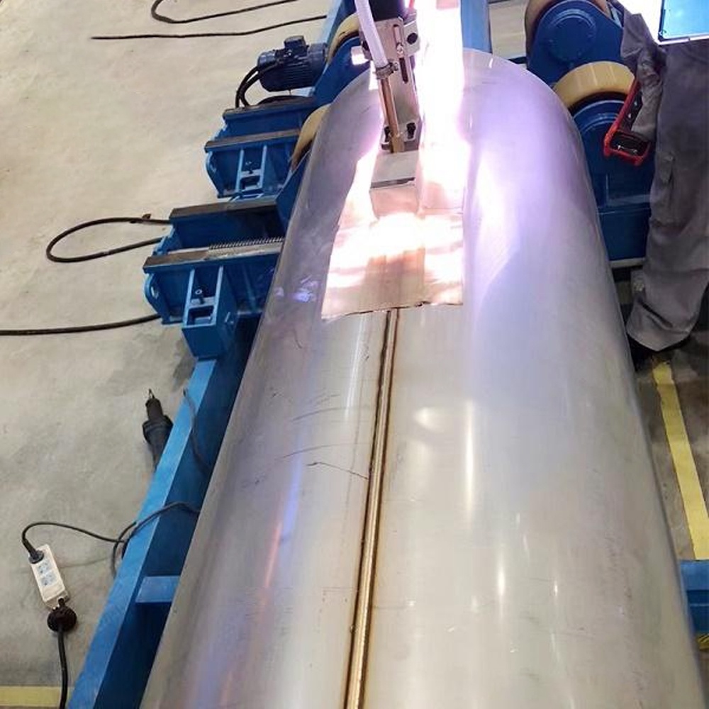 Stainless steel welded pipe