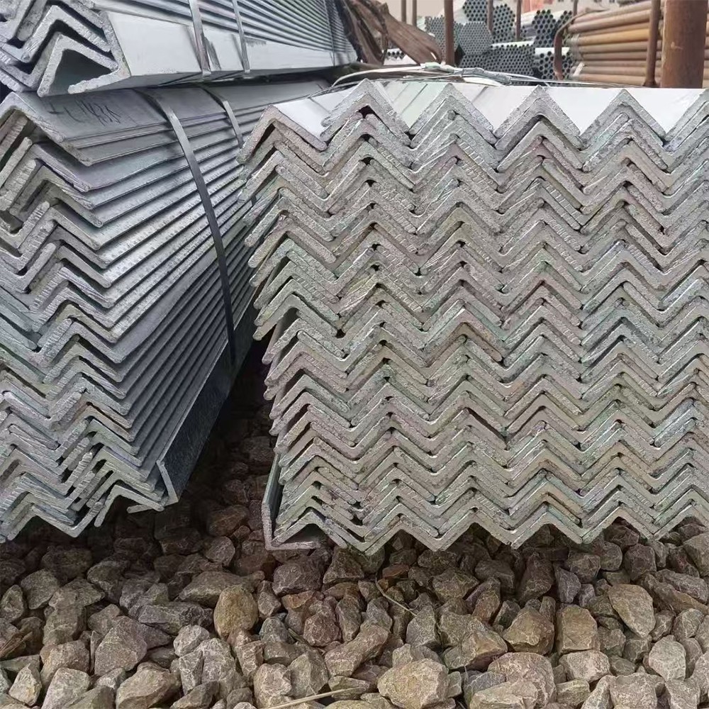 Q235B Equal Angle Steel 20×20×3mm ~ 200×200×20mm