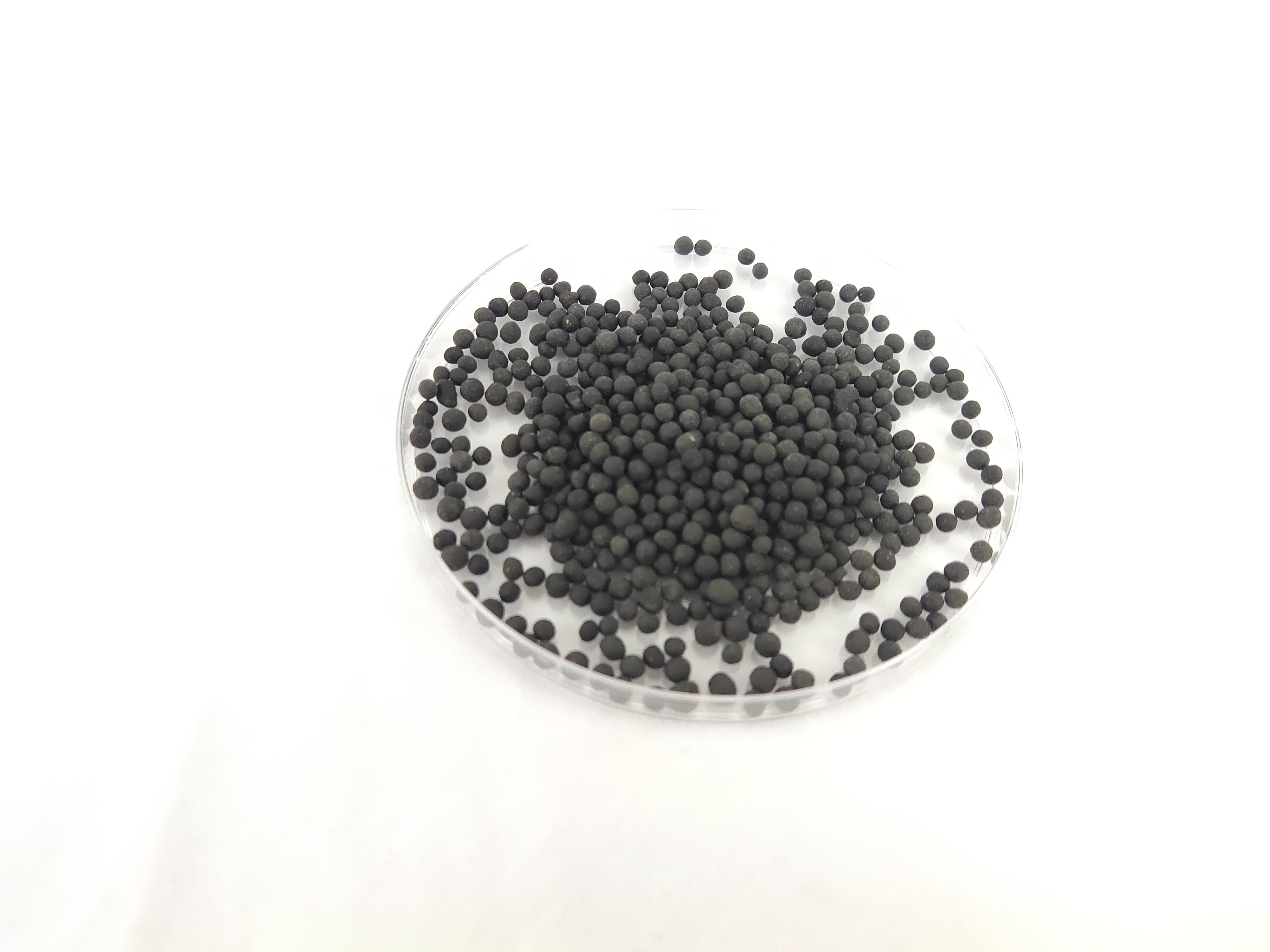 Medium and trace element slow-release fertilizer