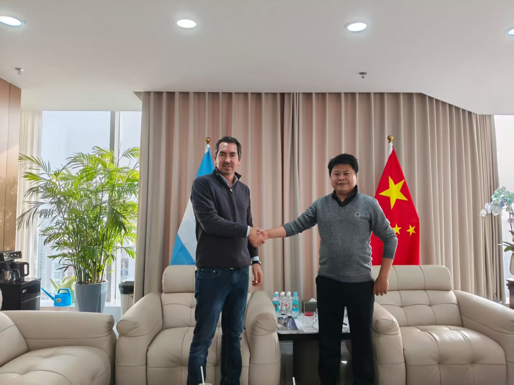 Shandong Ant Steel Structure Co., Ltd. held a successful meeting with its Argentine clients to explore new opportunities for cooperation.