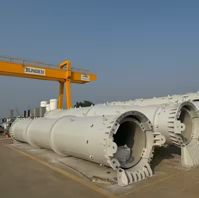 Thermally insulated steel chimney