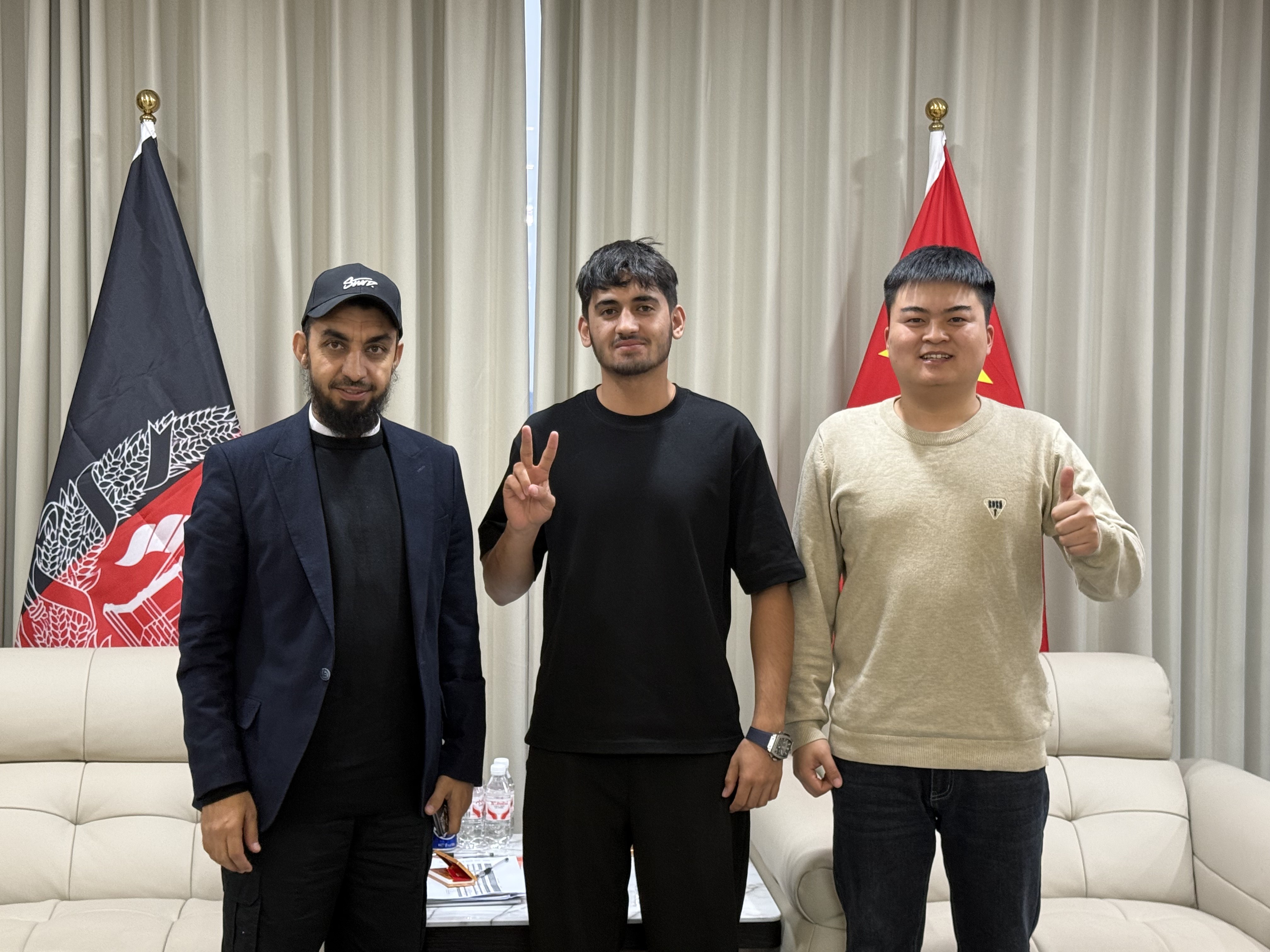 The visit to the Afghan client site concluded successfully, and a long-term strategic cooperation was successfully implemented.