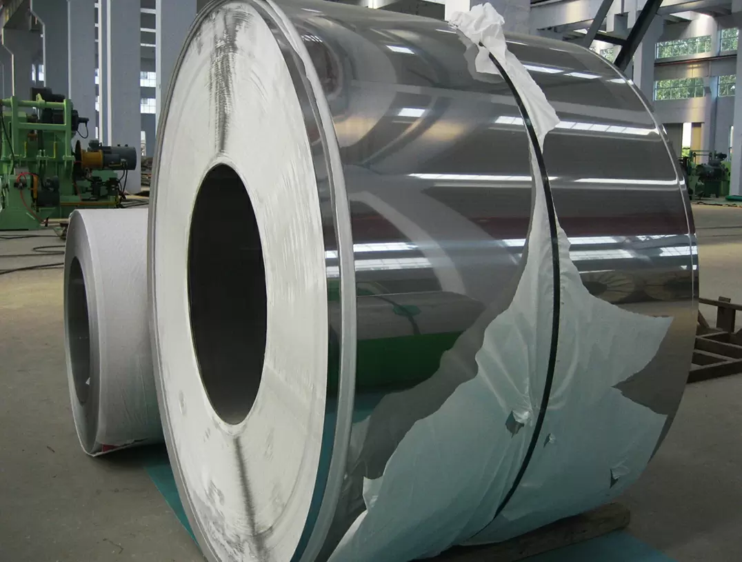 What are the differences between 304 and 316 stainless steel