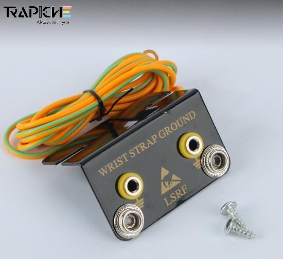 Anti-static wrist strap grounding socket