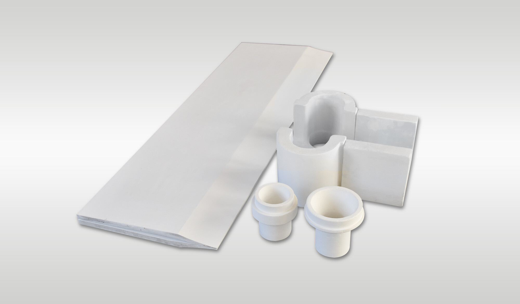 Ceramic launders and caster tips