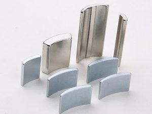 磁材瓦片-300x225.jpg 磁材瓦片-300x225.jpg