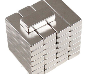 钕铁硼片.jpg 钕铁硼片.jpg