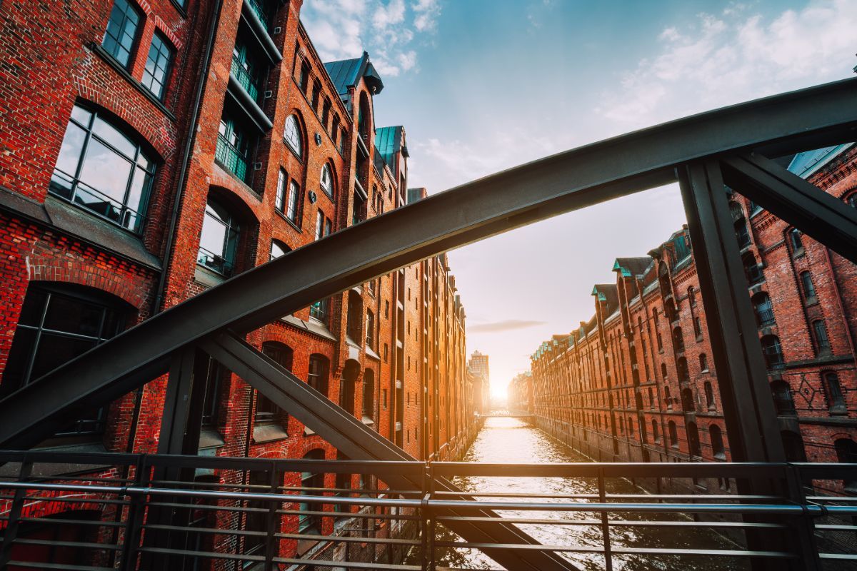 1787024016948181206959247360.jpg Everything You Need To Know About Steel Channels