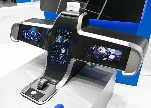 What are the commonly used materials for heat dissipation and electromagnetic shielding of vehicle display screens?