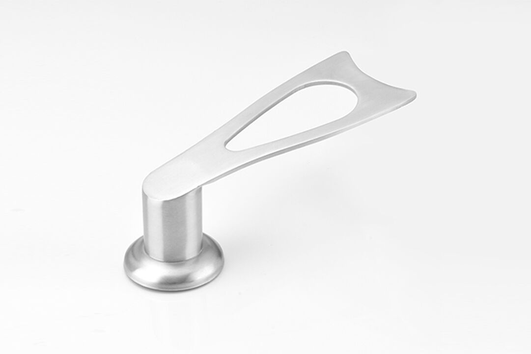 Upright handle