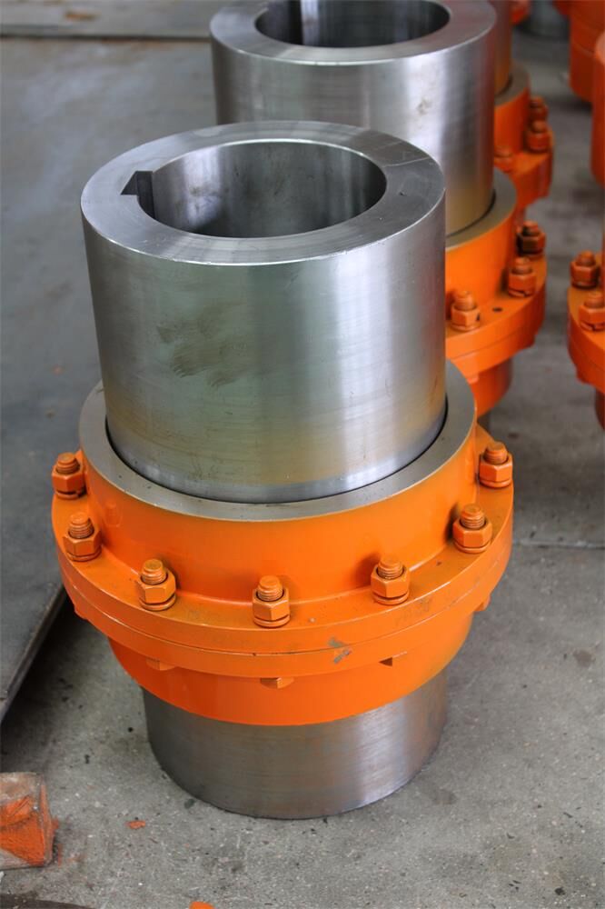 The auxiliary function of the drum gear coupling to the pump