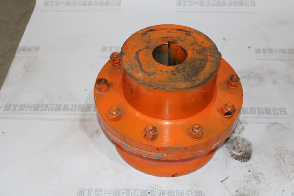 The gear coupling reaches the specified temperature after quenching and tempering treatment