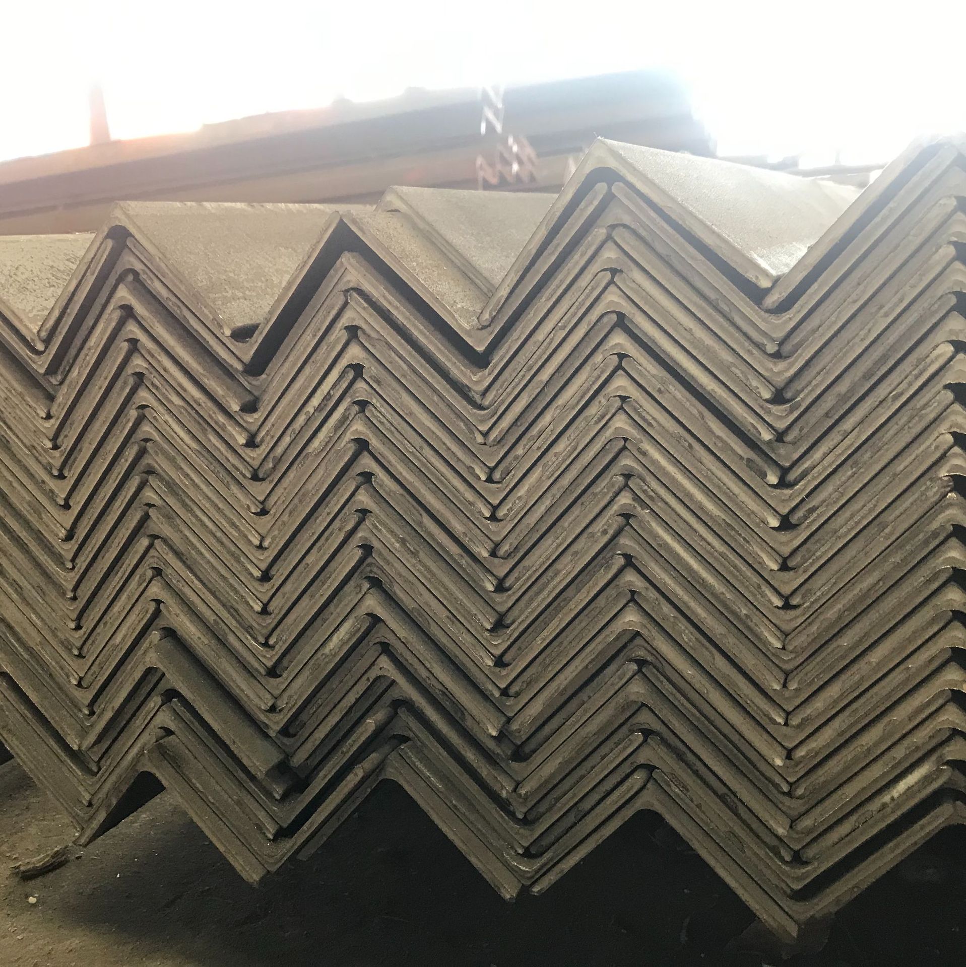 40X20/20X20/90X56 mm Stainless Steel Angle Price with Iron/Unequal/Equal/Slotted