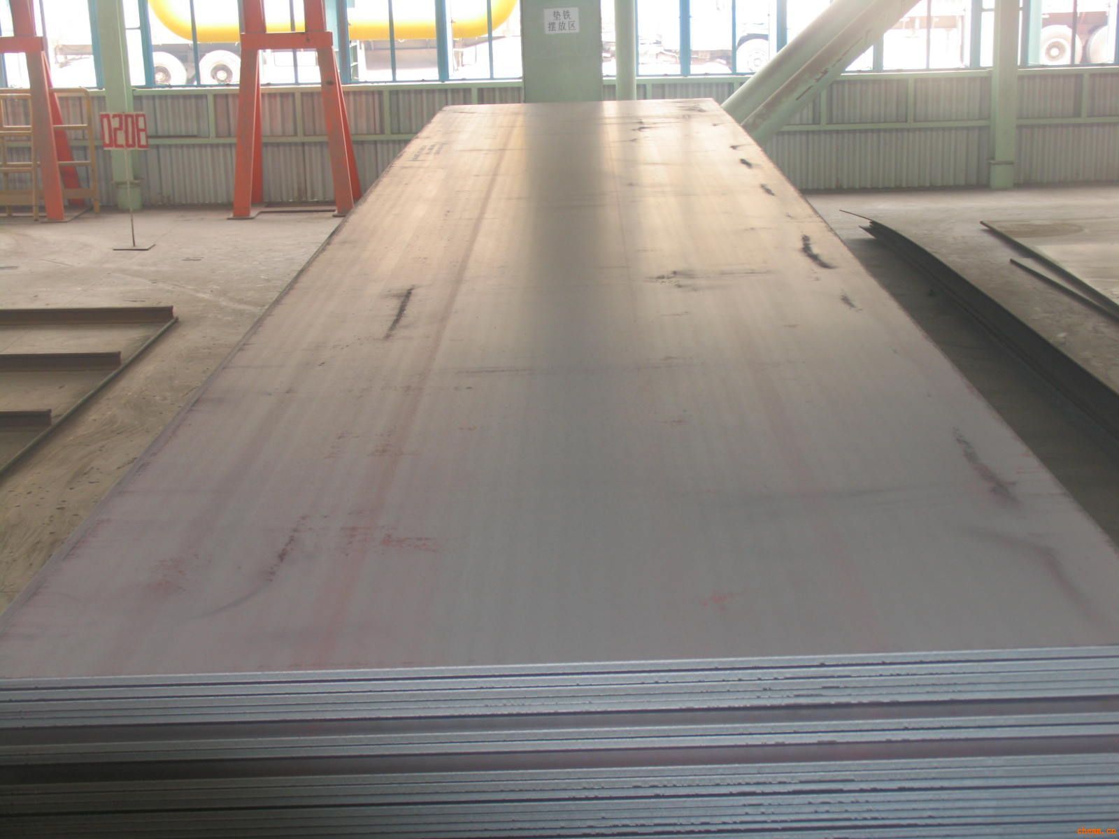 Hot rolled carbon steel vessel plate