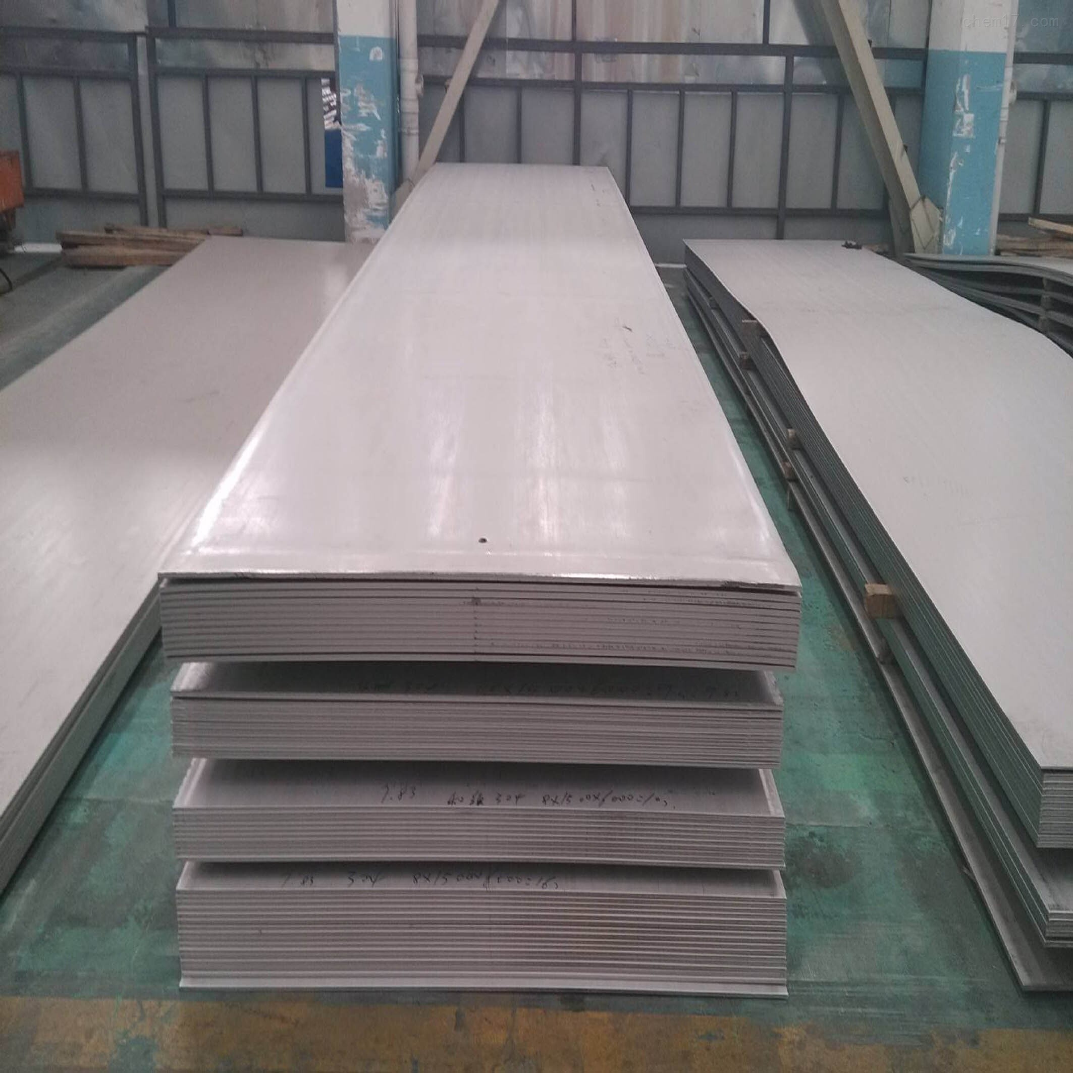 Hot rolled carbon steel vessel plate