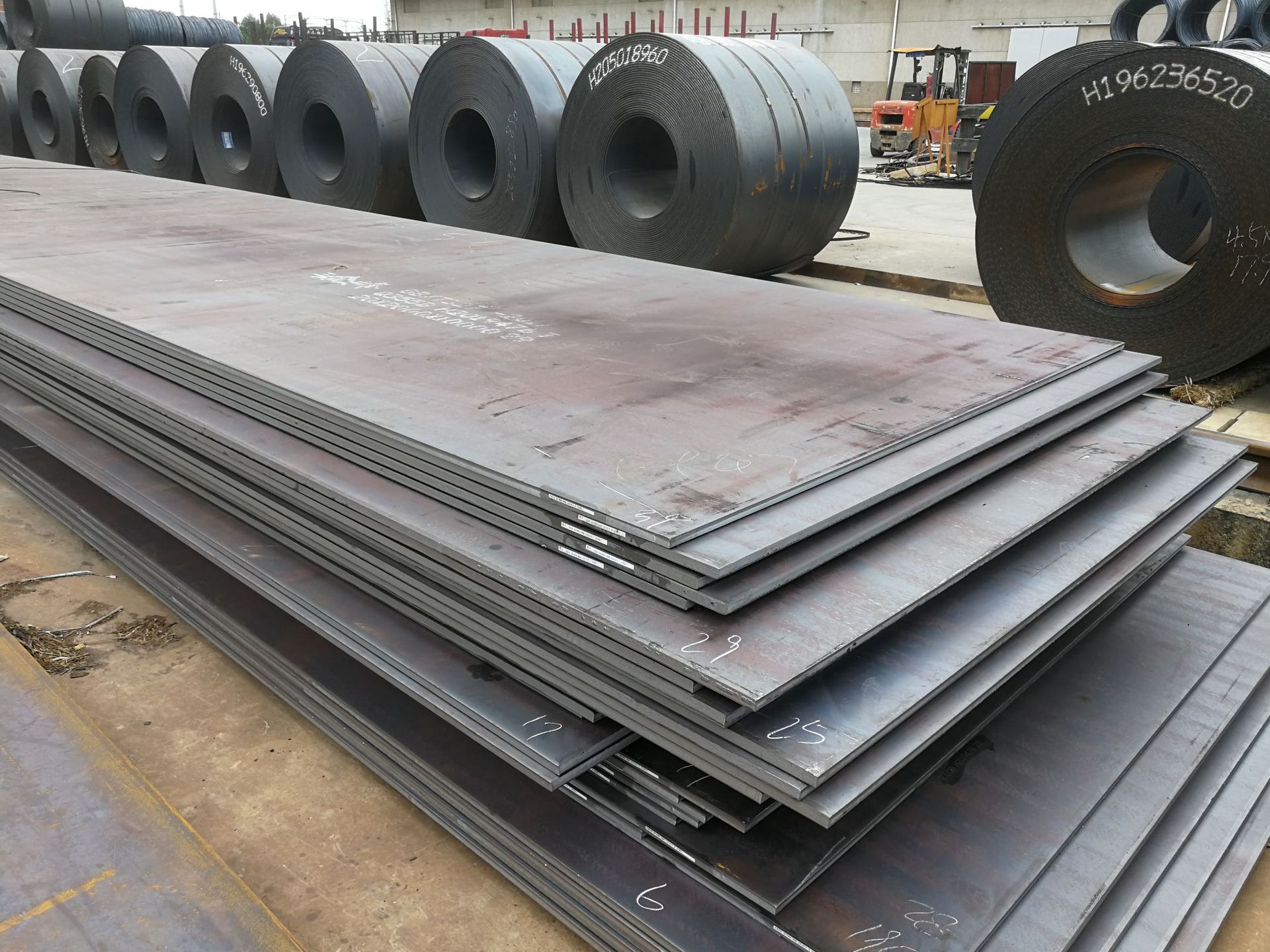 Carbon steel sheet hot rolled / cold rolled  Low Price 