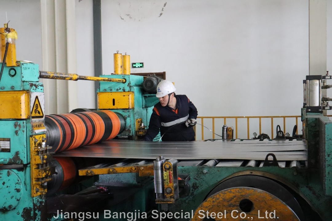 Exploring the Diverse Applications of Cold Rolled Steel