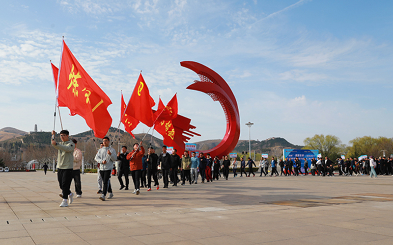 Let’s go on a spring date together