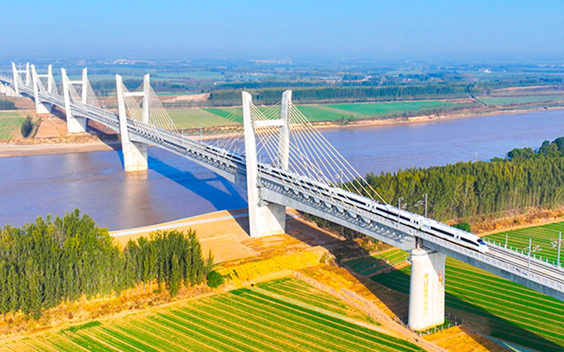 More than 13,000 tons of our company’s products support the Changqing Yellow River Bridge