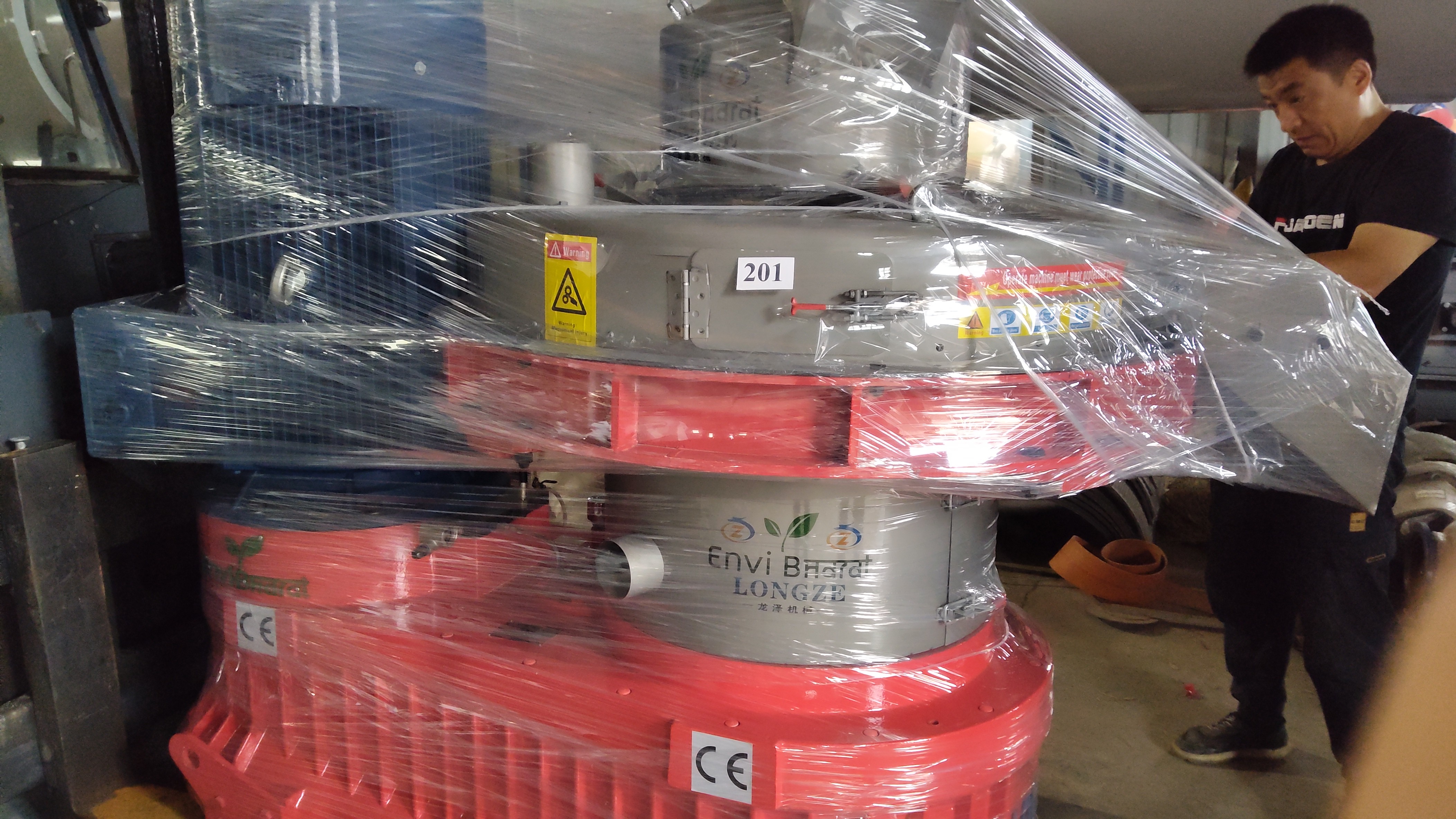 LONGZE 1.5-2T PELLET PRODUCTION LINE SEND TO INDIA