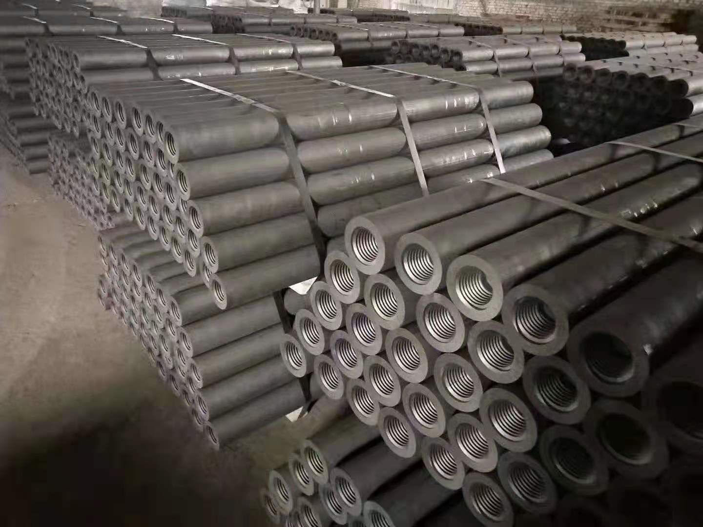 Precautions should be taken when using Graphite Electrode