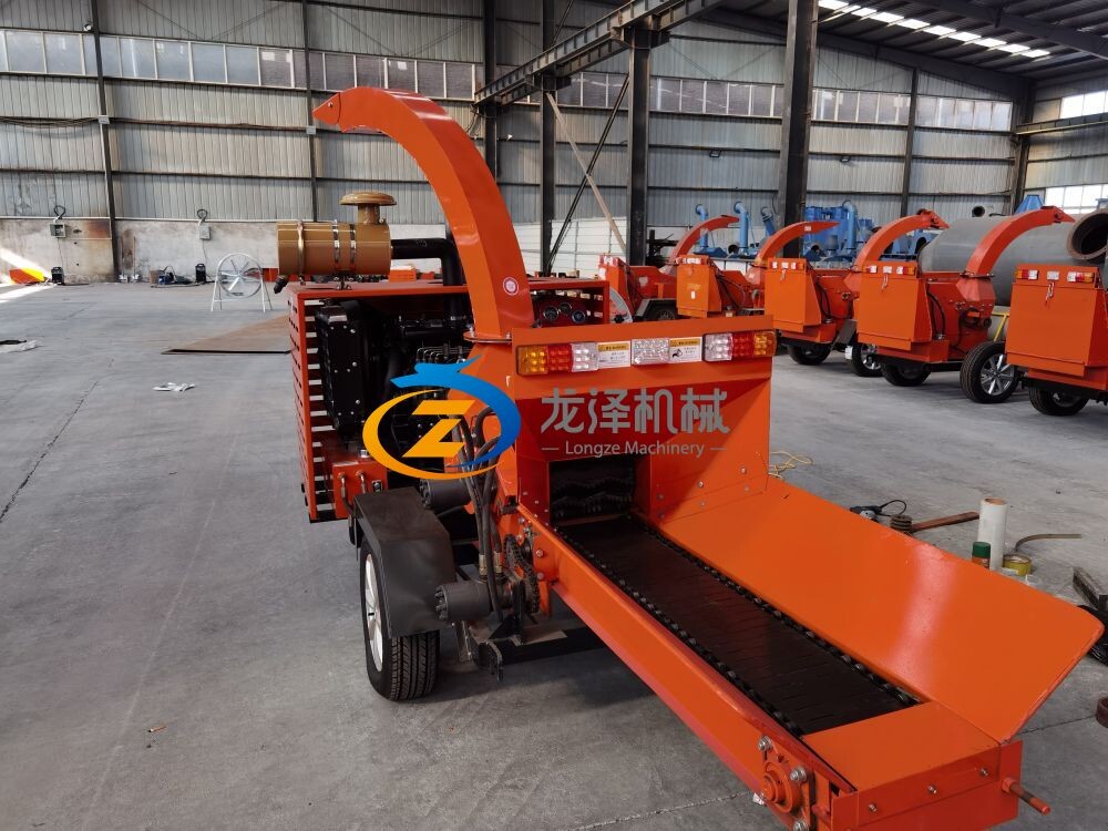 Introduction with Mobile Diesel Engine Wood Chipper