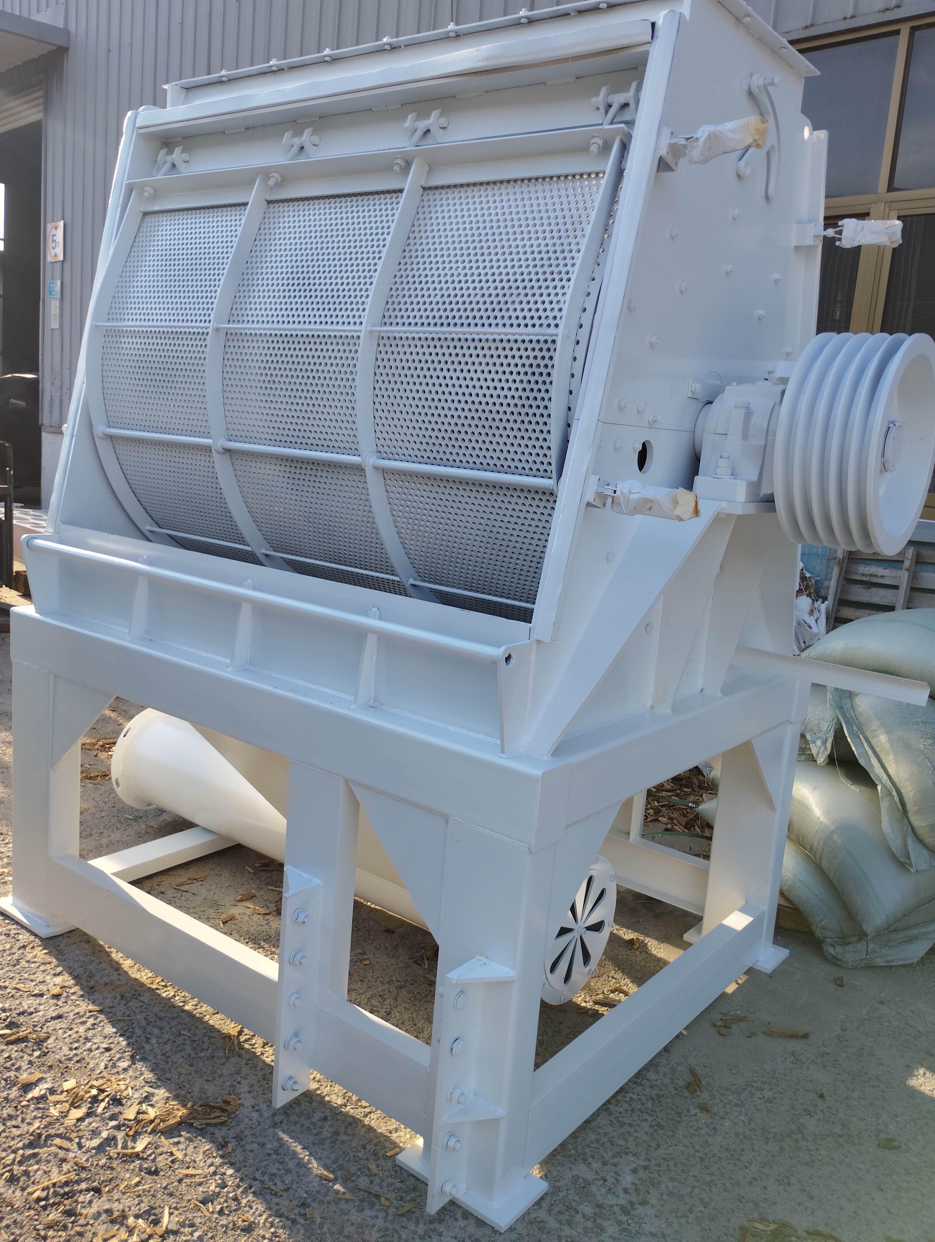 LONGZE NEW GENERATION STRAW HAMMER MILL EXPORTED TO INDIA