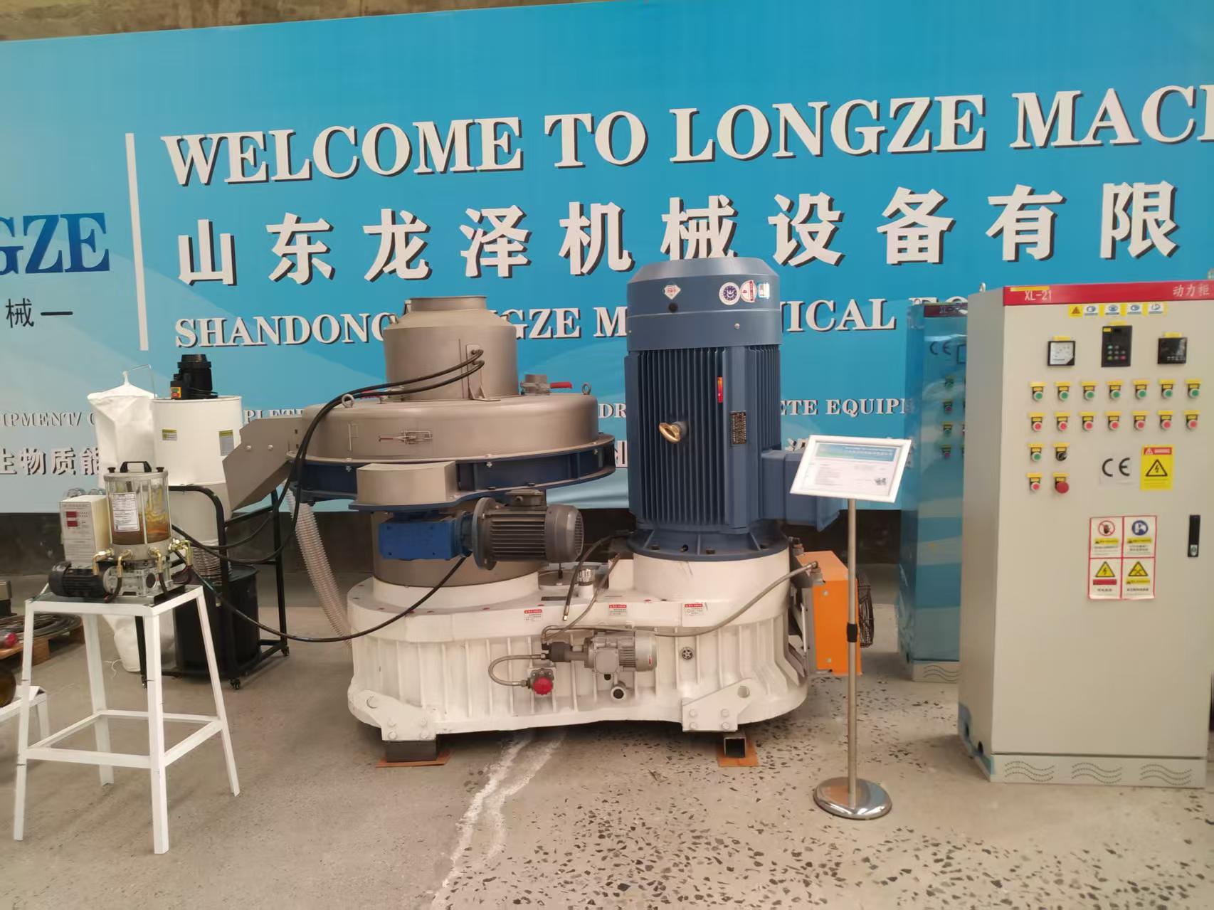 Longze 8th Generation 132kw XGJ560 Pellet Mill Display