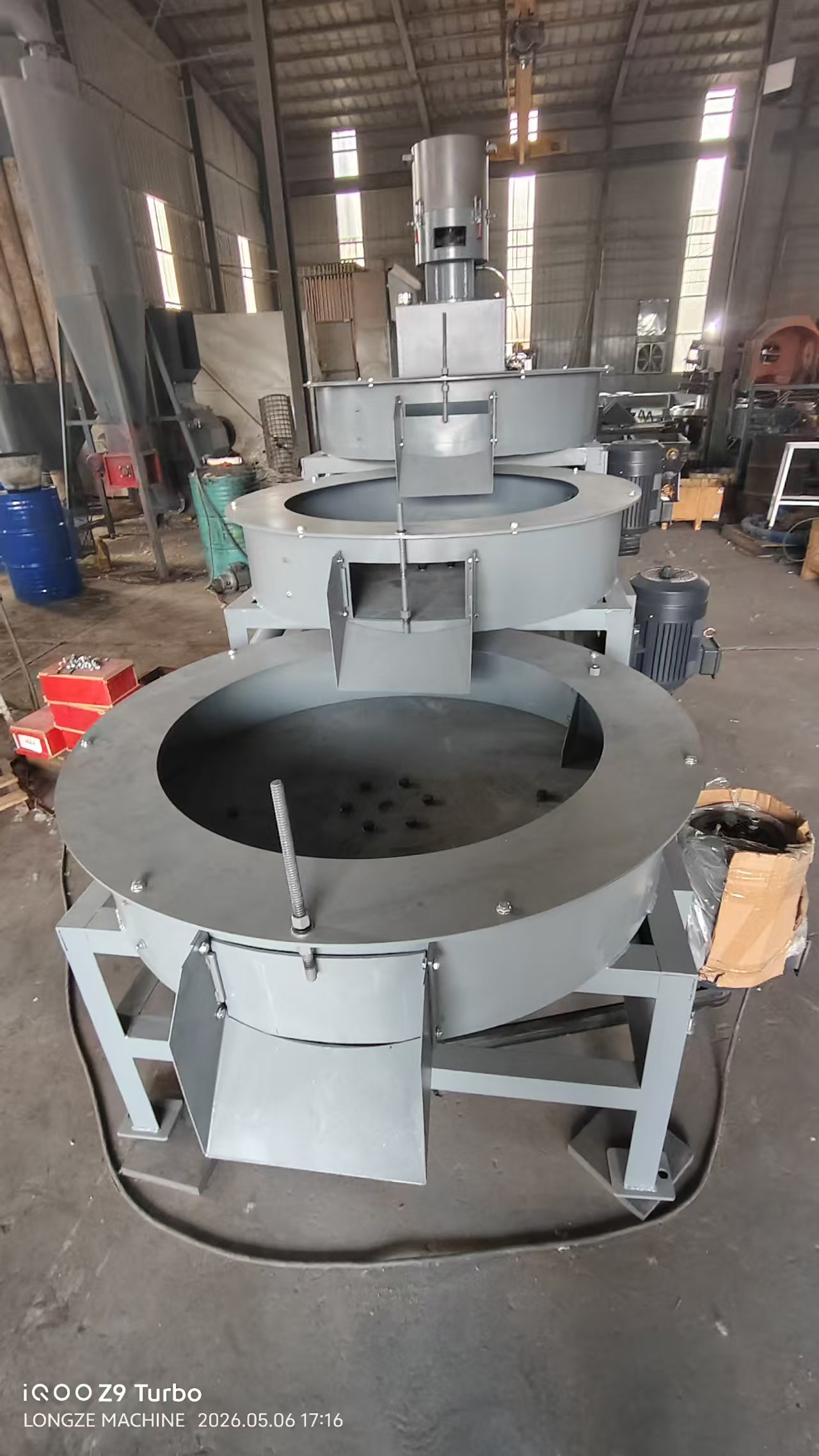 Fertilizer shaping equipment