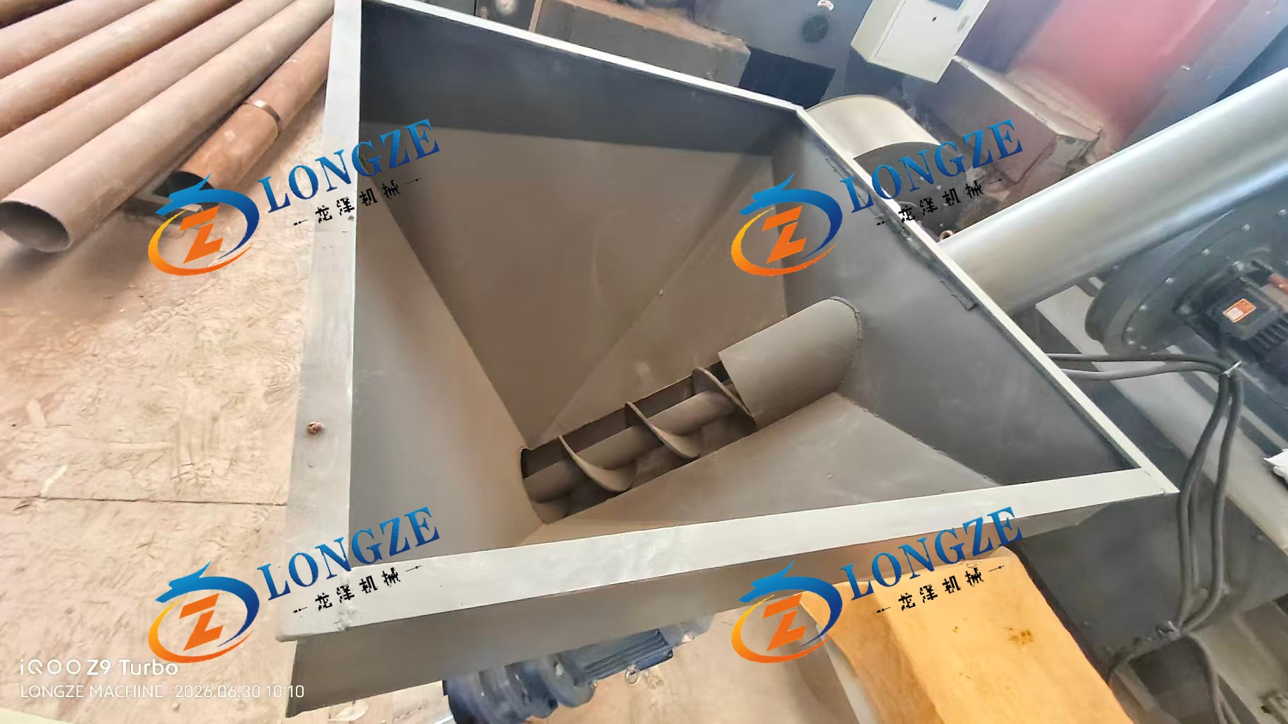 AUTO FEEDING INDUSTRIAL BIOMASS BURNER