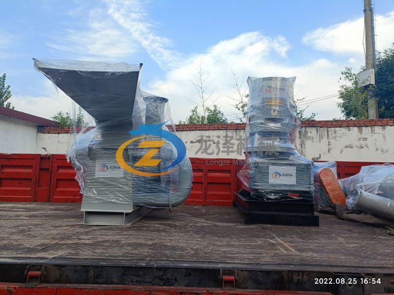wood pellet machine and hammer mill.jpg Send 30kw SKJ350 wood pellet machine and 15kw SG50 hammer mill to domestic customer