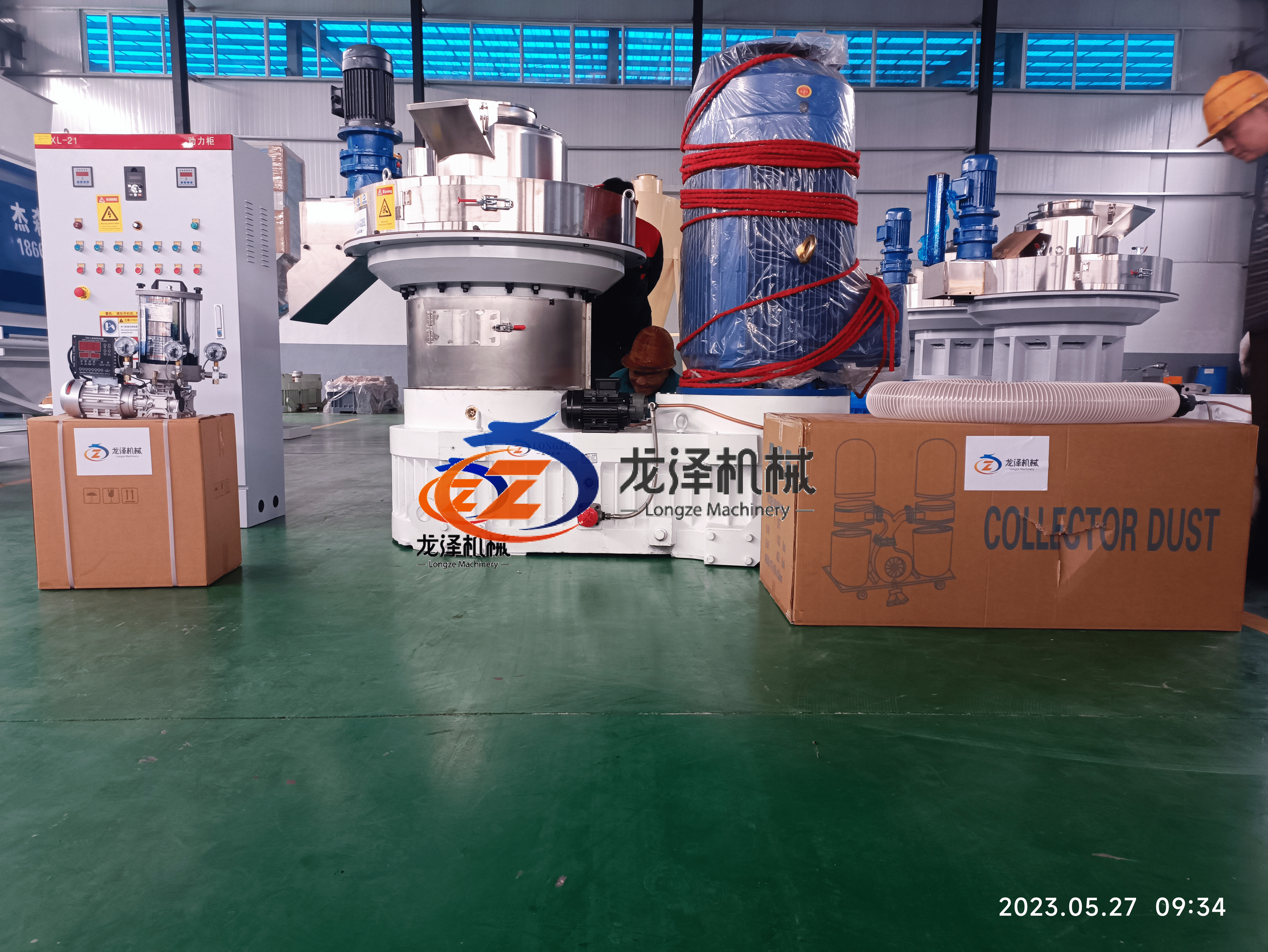 Deliver 132KW XGJ560 PELLET MACHINE TO INDONESIA