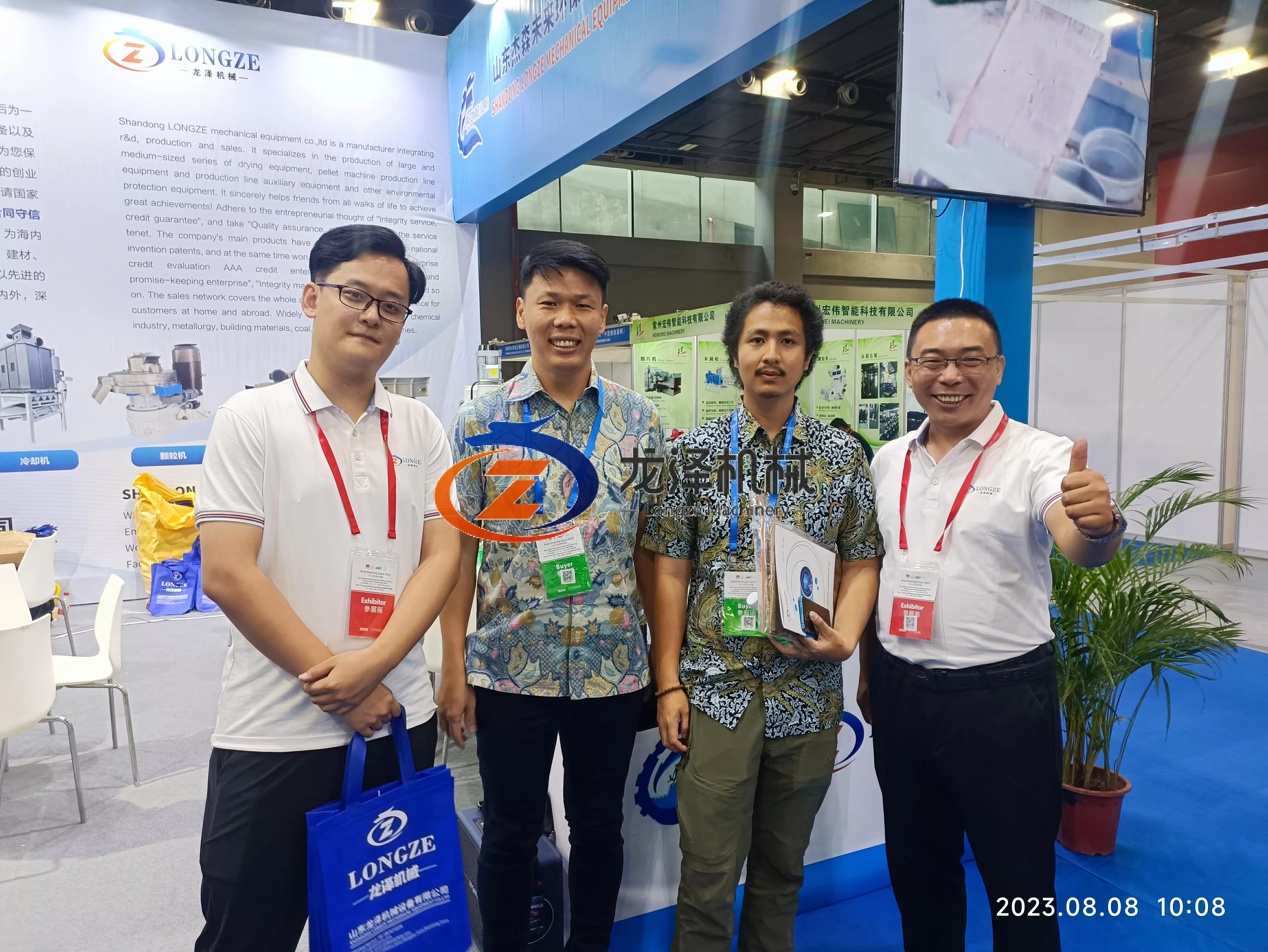 Welcome customers from all over the world to Guangzhou Exhibition