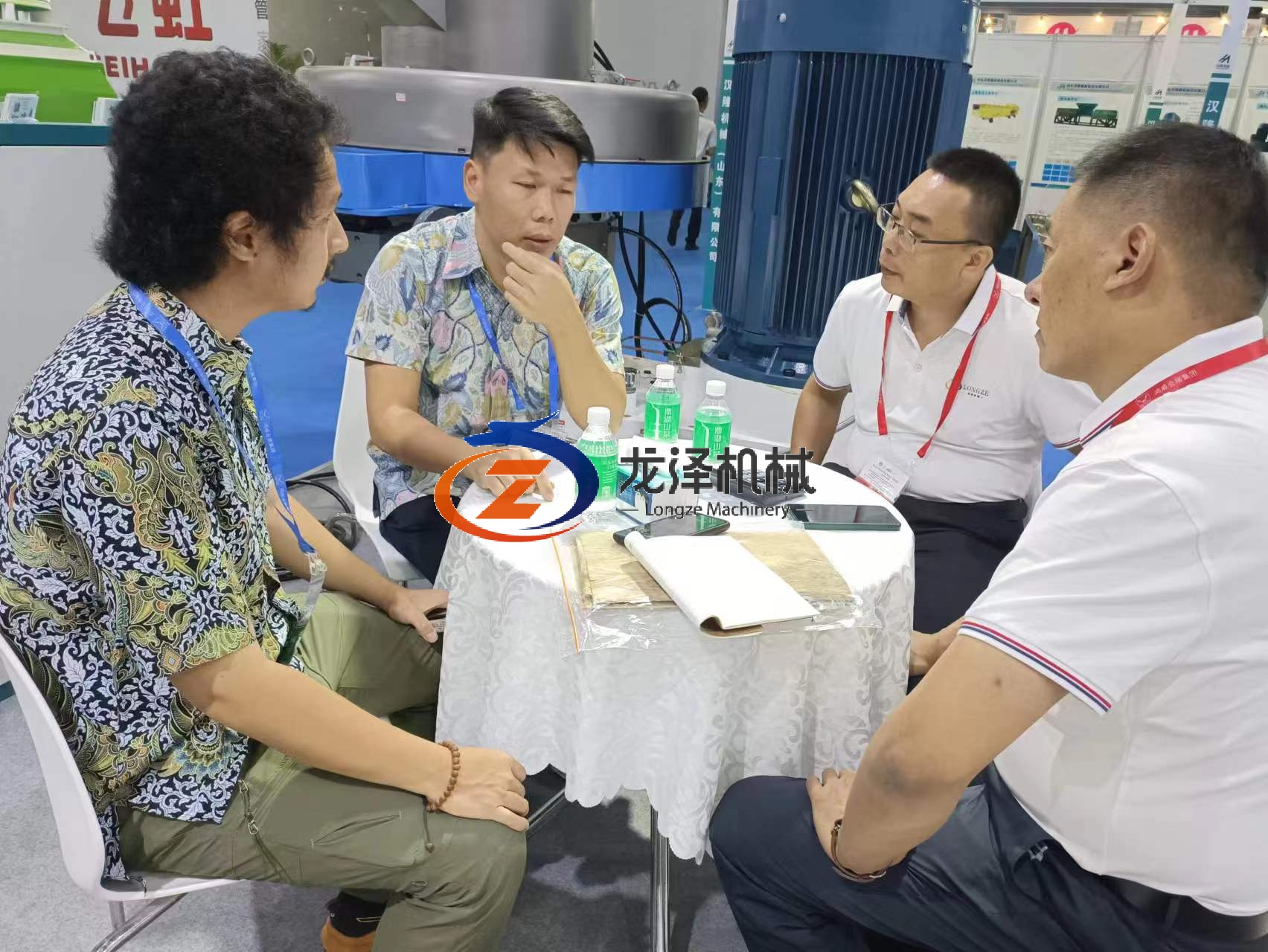 We Warmly Welcome Indonesian Customers to Our Factory