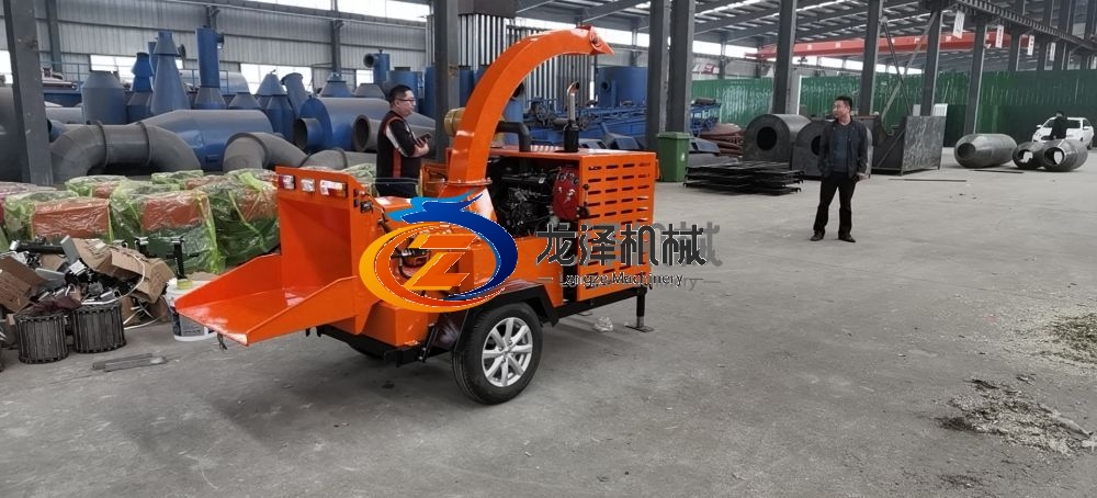DIESEL SMALL AND MEDIUM WOOD CRUSHER