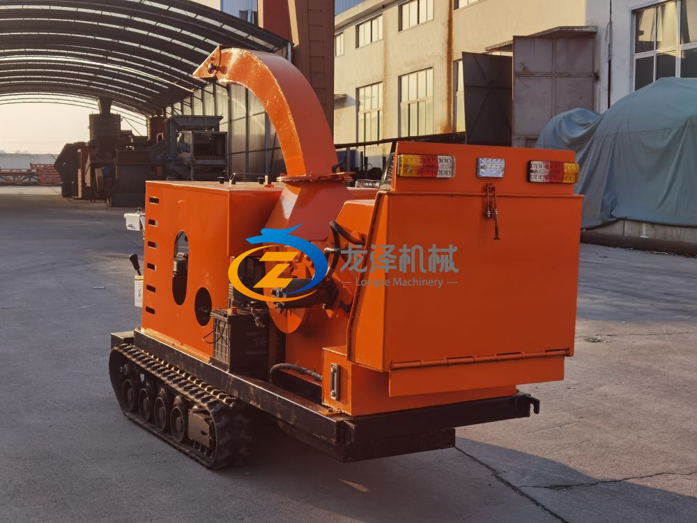 Weekly Exhibit Recommendation: Medium-sized diesel wood chipper