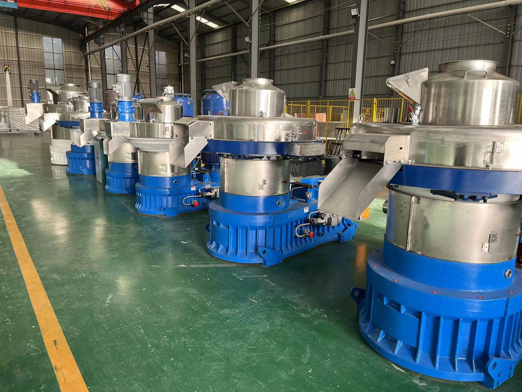 VERTICAL RING MOULD PELLET MACHINE