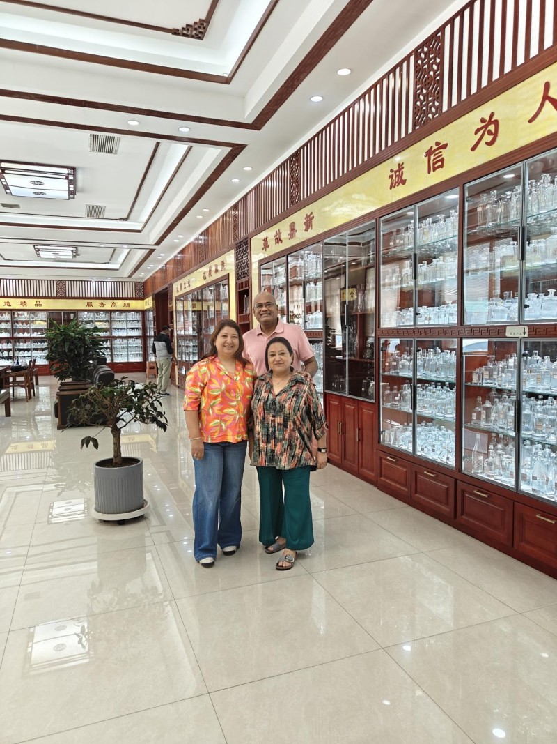 Warm Welcome to Valued Nepal Clients for Factory Visit & In-Depth Cooperation Discussion