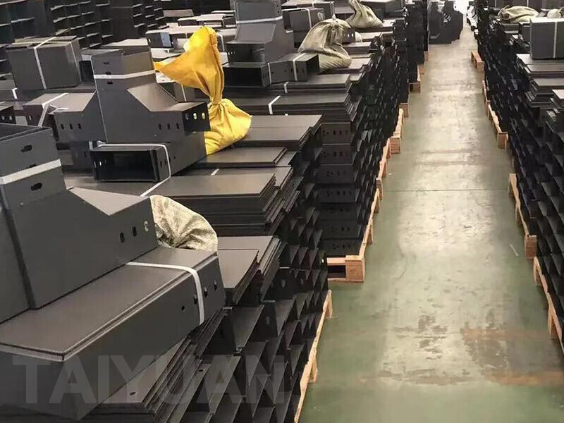 Hot Dip Galvanised Trunking