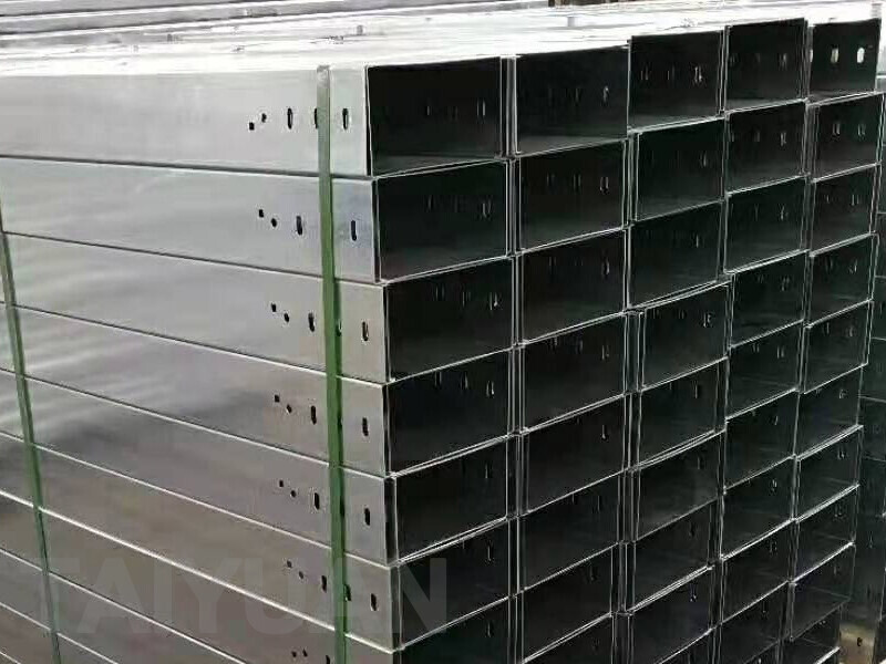 Hot Dip Galvanised Trunking