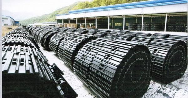 Track Steel transportation.jpg