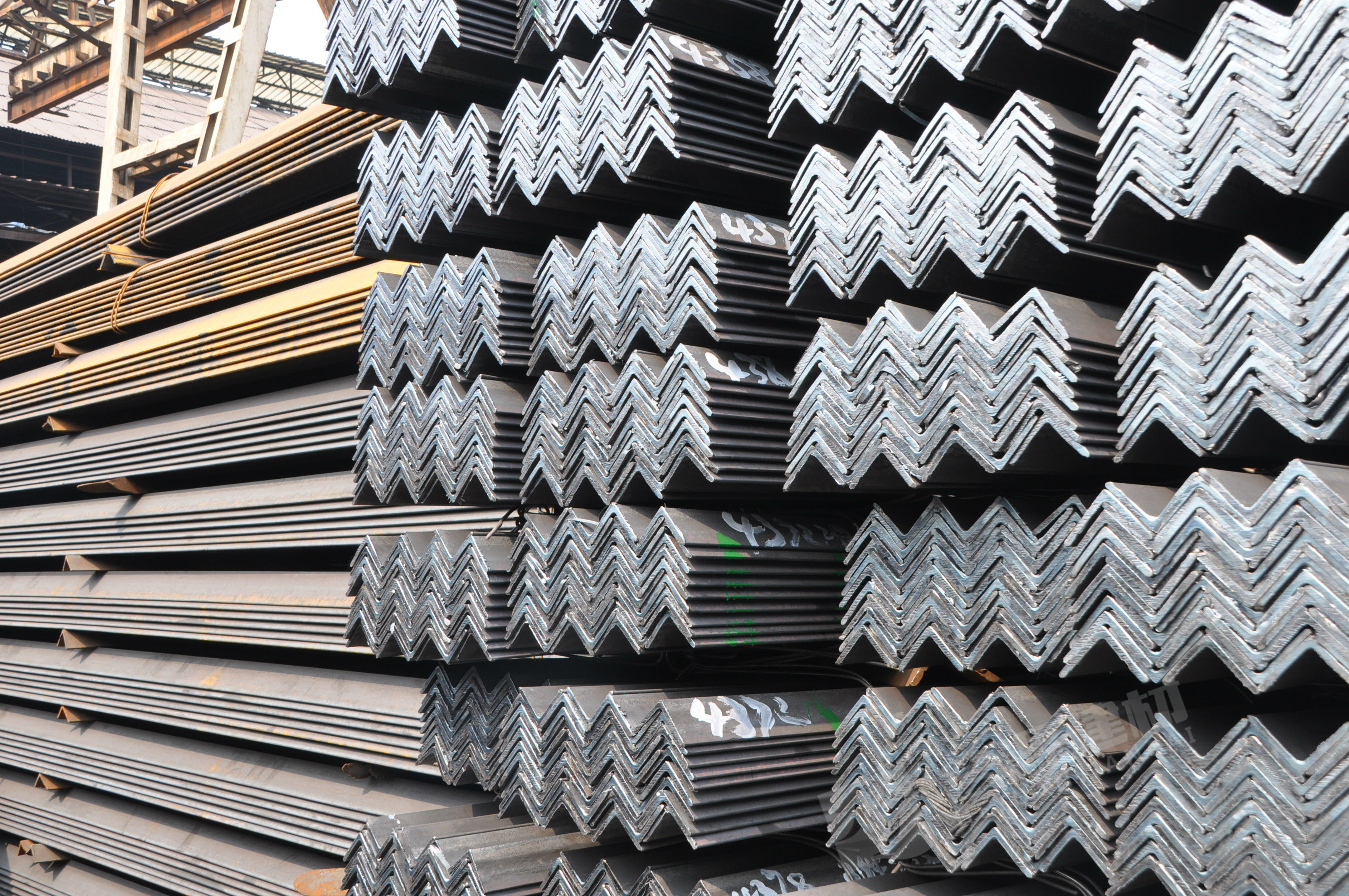 Carbon Angle Steel
