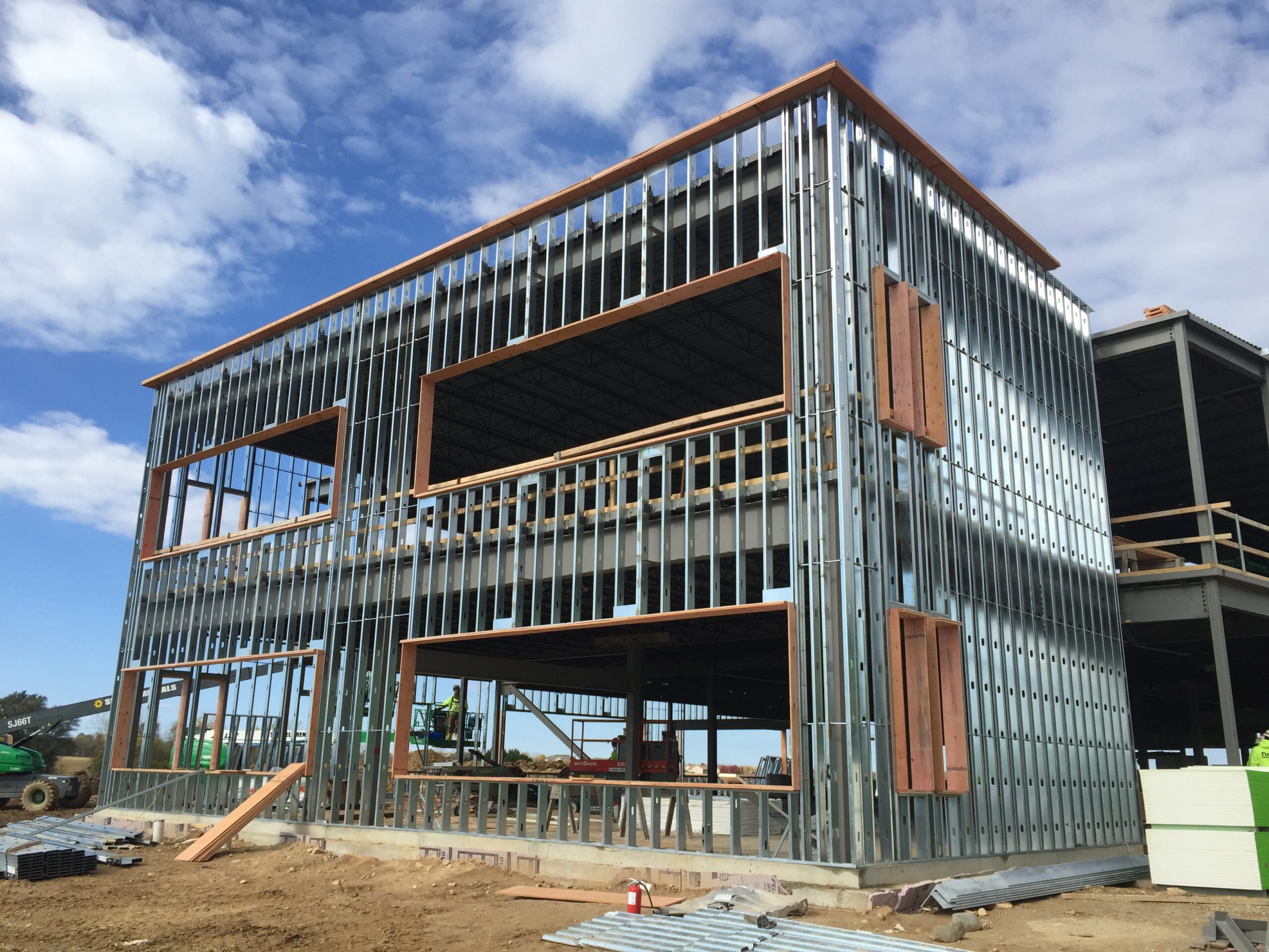 Best Sales Metal Light Weight Prefabricated Structural Steel Office Building / Hangar / Workshop /Warehouse